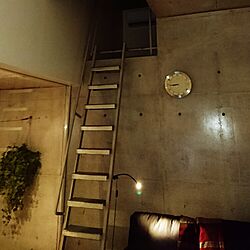 壁/天井/コンクリート打ちっ放し/リノリウム/AEP塗装/一人暮らし...などのインテリア実例 - 2016-01-11 20:47:15