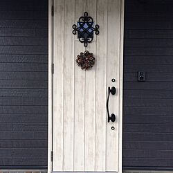 玄関/入り口/ニコアンド/白いドア/クリスマスリース/リクシルの玄関ドアのインテリア実例 - 2016-11-20 20:33:38