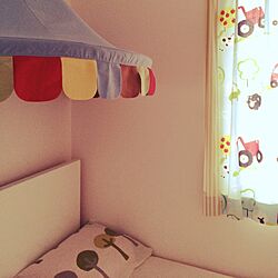 ベッド周り/北欧/イギリスファブリックをカーテンに/IKEA/子ども部屋のインテリア実例 - 2015-08-10 19:49:56