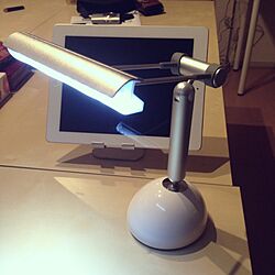 机/LEDデスクライト/iPadスタンドのインテリア実例 - 2013-03-06 23:20:32