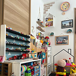 絵本棚DIY/絵本棚/おもちゃ収納DIY/おもちゃスペース/おもちや収納...などのインテリア実例 - 2023-02-11 16:22:48