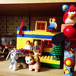 机の棚/AngryBirds/LEGO/海外のおもちゃ/海外のお菓子...などのインテリア実例 - 2014-11-03 22:36:15