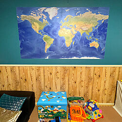 緑の壁紙/世界地図/おもちゃ箱/子どもスペース/アンティーク...などのインテリア実例 - 2021-03-17 21:40:19