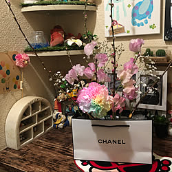 CHANEL/梅の花/レインボーカーネイション/オアシスに刺しただけ/紙袋リメイク...などのインテリア実例 - 2020-03-03 22:36:54