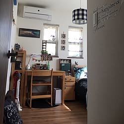 ベッド周り/息子の部屋は息子任せ。/IKEAクッションカバー/ニトリクッションカバー/男前ナチュラル...などのインテリア実例 - 2016-05-20 09:09:11