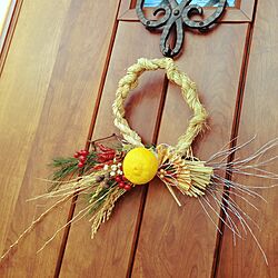 玄関/入り口/クリスマスディスプレイはそのまま（笑）/しめ縄飾り/手づくりしめ縄/縄から編みました...などのインテリア実例 - 2015-12-26 09:32:04