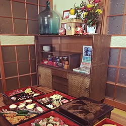 部屋全体/2017.1.1/おせち料理/古い飾り棚/お正月...などのインテリア実例 - 2017-01-01 10:41:43