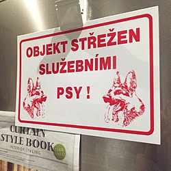 キッチン/赤/犬小屋/看板/チェコのインテリア実例 - 2014-10-06 18:58:44