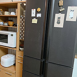 黒い冷蔵庫/冷蔵庫/食器棚収納/キッチン/アートのある暮らし...などのインテリア実例 - 2021-09-30 18:12:26