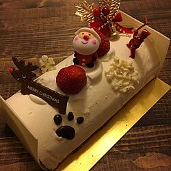 机/ホワイトチョコレートのケーキらしい/久々にスィーツです！/クリスマスイブだ☆のインテリア実例 - 2015-12-24 20:25:00