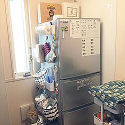 キッチン/冷蔵庫の上/冷蔵庫の横/どうにかしたい/ダイソー...などのインテリア実例 - 2017-05-07 14:35:02