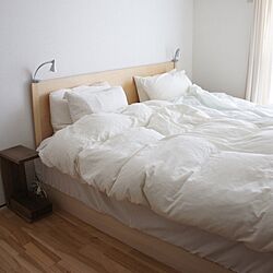 ベッド周り/DIY/ベッド/無垢の床/ナイトテーブルのインテリア実例 - 2013-01-14 22:31:42