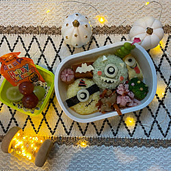 机/フェアリーライト/ZARA HOME/SHEIN/ハロウィン弁当...などのインテリア実例 - 2023-10-26 08:09:59