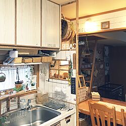 キッチン/リメイクシート/DIY♡/窓付き板壁/ダイニングテーブル...などのインテリア実例 - 2017-02-12 20:25:48