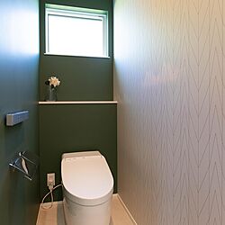 トイレ窓/明るいトイレ/アクセントクロス　グリーン/バス/トイレのインテリア実例 - 2022-12-29 11:15:00