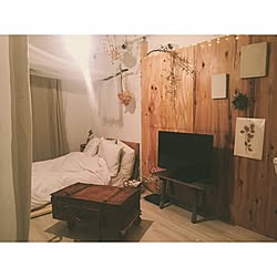 部屋全体/イルミネーション/ラーチ合板/一人暮らし/DIY...などのインテリア実例 - 2016-12-04 22:28:05