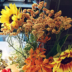 キッチン/DAISOの花瓶/誕生日/花のある暮らし/カウンター上...などのインテリア実例 - 2021-07-03 01:08:38