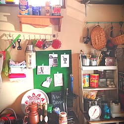 キッチン/ごちゃごちゃ/赤と緑が多い/レトロ/古いもののインテリア実例 - 2014-09-28 13:14:05