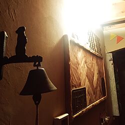 リビング/壁飾りDIY/ヘリンボーンDIY/リスとベル/照明...などのインテリア実例 - 2017-01-28 18:06:43