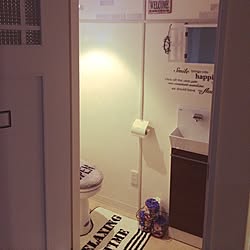 バス/トイレ/モノトーンも気になる/リメイクシート/トイレットペーパーホルダー/窓枠風ミラー...などのインテリア実例 - 2015-12-28 16:14:21