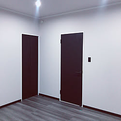 ベッド周り/黒いドア/クローゼット/白黒/LIXILのドアのインテリア実例 - 2023-11-24 11:59:39
