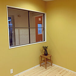 黄色壁/アンティークガラス/窓/塗装壁/部屋全体のインテリア実例 - 2020-03-28 19:56:07