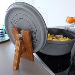 キッチン/鍋蓋スタンド/DIY/STAUB/Instagram: jucom.de...などのインテリア実例 - 2017-01-31 18:11:49