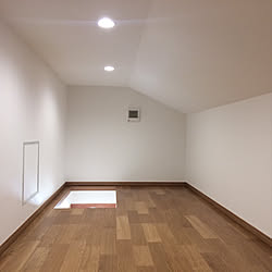 部屋全体/いずれDIYしたい部屋/収納/小屋裏収納/屋根裏収納...などのインテリア実例 - 2018-03-21 00:23:16