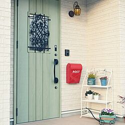 玄関/入り口/LIXIL玄関ドア/緑のドア/緑のドアとポスト/赤いポスト...などのインテリア実例 - 2017-01-16 17:00:00