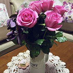 ピンク♡/レース♡/ピッチャーを花瓶に/花のある暮らし/薔薇の花...などのインテリア実例 - 2020-04-16 23:04:12