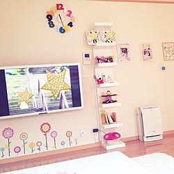 部屋全体/カラフルポップ/IKEA/カラフル時計/白テレビ♡のインテリア実例 - 2015-10-13 00:04:15