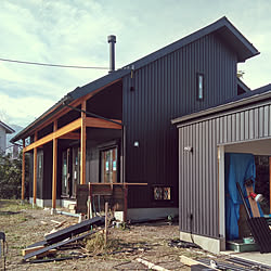 部屋全体/新築建築中/ガルバリウムの家/ガルバリウム 黒/ガルバリウム屋根...などのインテリア実例 - 2019-10-28 10:55:43