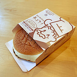 日本全国/ご当地オススメ教えてください/チーズケーキはレンジで温める時代/1ホールで750円くらいだった。安！/大阪出張...などのインテリア実例 - 2021-11-14 17:26:38