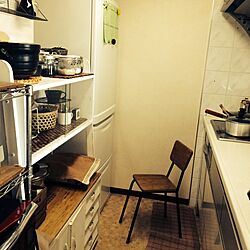 キッチン/冷蔵庫届かないから、椅子を使う次男坊。のインテリア実例 - 2014-02-21 08:39:34