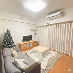 部屋全体/2023.12.2/ソファーの向き迷い中/こたつ出しました！/ラグも冬仕様...などのインテリア実例 - 2023-12-02 18:19:15