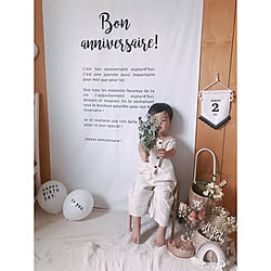 誕生日飾り付け 飾り付け 一歳誕生日 お家フォト 桜タペストリー などのインテリア実例 19 03 08 23 39 08 Roomclip ルームクリップ