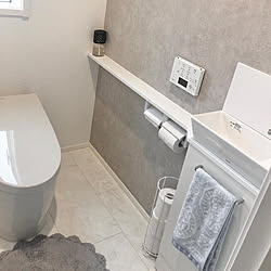 ホワイト グレー グレーインテリア バス トイレ トイレ Totoトイレ などのインテリア実例 18 08 19 00 06 13 Roomclip ルームクリップ ホワイト グレー グレーインテリア バス トイレ トイレ Totoトイレ などのインテリア実例 18 08 19 00 06 13 Roomclip ルームクリップ