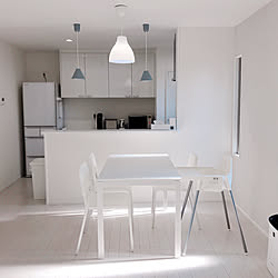 ホワイトインテリア/IKEA 照明/IKEAのダイニングテーブル/セリア/IKEA...などのインテリア実例 - 2019-03-01 10:19:59