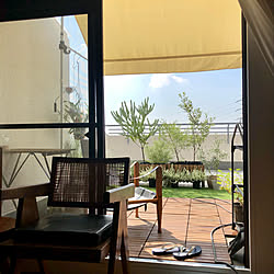 つっぱりオーニング 暑さ対策 ルーフバルコニー Ikea ウッドパネル 玄関 入り口のインテリア実例 09 06 13 40 33 Roomclip ルームクリップ