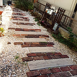 枕木風コンクリート カインズ 庭のない家 裏庭作り 裏庭ガーデン などのインテリア実例 18 12 22 08 51 58 Roomclip ルームクリップ