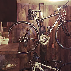 壁紙 自転車 自転車壁掛け 玄関 入り口のインテリア実例 19 04 14 15 03 47 Roomclip ルームクリップ