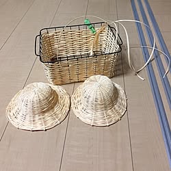 旦那は放置する(Ŏ艸Ŏ)/楽しくて仕方ない( ^ิ艸^ิ゚)/カゴ編み2個目( ^ิ艸^ิ゚)/旦那がバカなり取り得有るんだなと../明日は 、これ被って畑へgo!...などのインテリア実例 - 2017-05-29 00:05:37