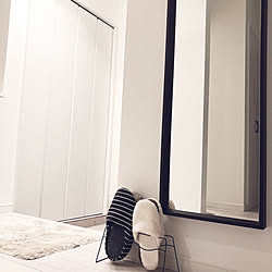 玄関/入り口/玄関マット/白い床/ホワイトインテリア/モノトーンなど 