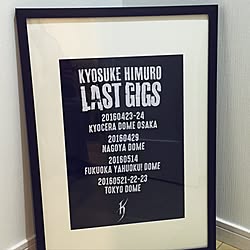 ベッド周り Tシャツを額に Tシャツをフレームに Tシャツを飾る 黒の額 などのインテリア実例 18 07 29 53 47 Roomclip ルームクリップ