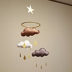 雲 モビール 作り方 ベッド周り The Butter Flying風 などのインテリア実例 17 03 14 06 55 03 Roomclip ルームクリップ
