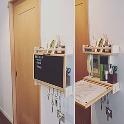 リビング/黒板シート/IKEAのスパイスラック/鍵収納/幼稚園のプリントをしまう収納棚をDIY...などのインテリア実例 - 2016-10-30 09:01:42