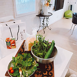 大葉の収穫 インゲン収穫 ズッキーニ収穫 プチトマト バジル みょうが収穫 などのインテリア実例 21 08 21 02 01 Roomclip ルームクリップ