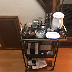 部屋全体/木の救急箱/昔の工務店のモダンがら手ぬぐい/ニベア青缶/昔の牛乳石鹸のブリキ箱...などのインテリア実例 - 2019-02-07 09:34:51