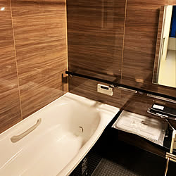 ウォールナット 全面パネル Kタイプ アライズ Lixil などのインテリア実例 21 01 09 17 05 Roomclip ルームクリップ