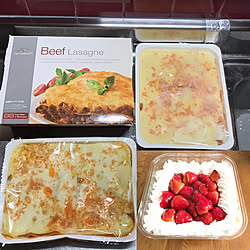 苺ケーキ*/冷凍ミートラザニア♡/コストコ商品/オキナワスズメウリ部/カメラマーク退治中...などのインテリア実例 - 2019-04-12 12:46:15